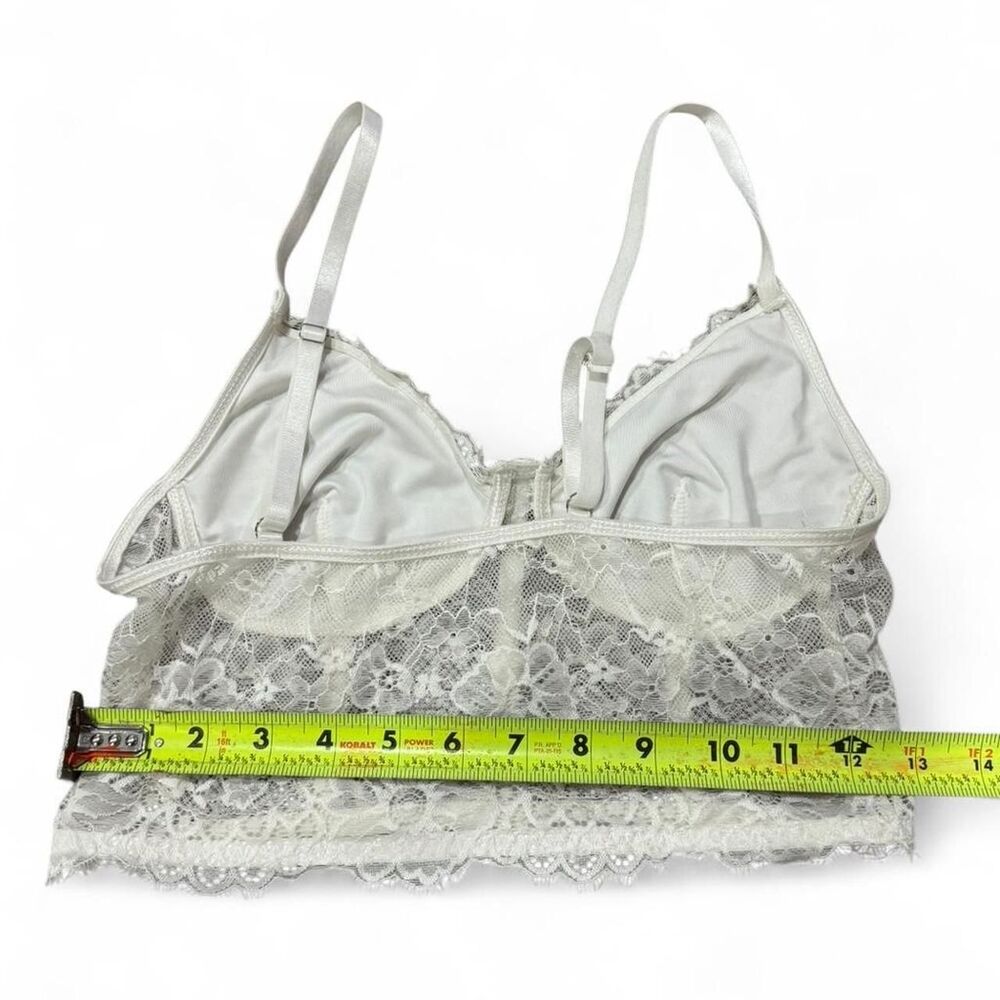 White Top - Picture 6 of 6